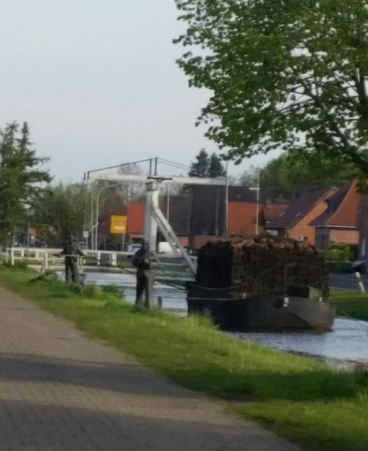 Apartment Am Obenende Papenburg Bagian luar foto